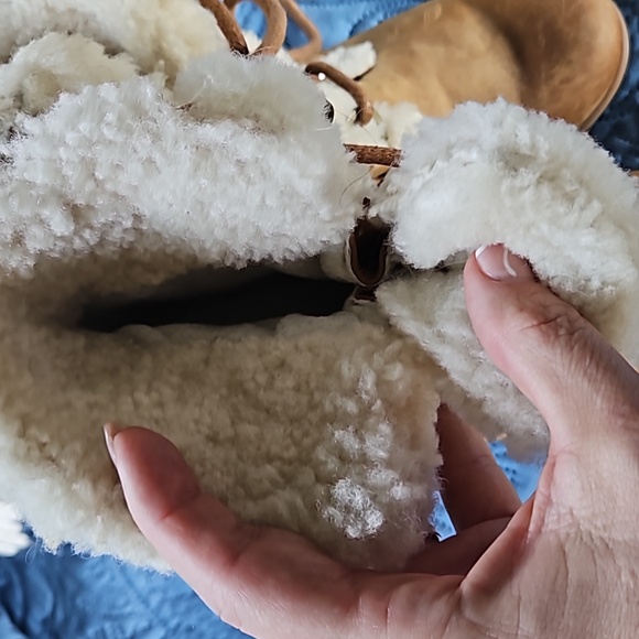 Sorel boots - Picture 3 of 11